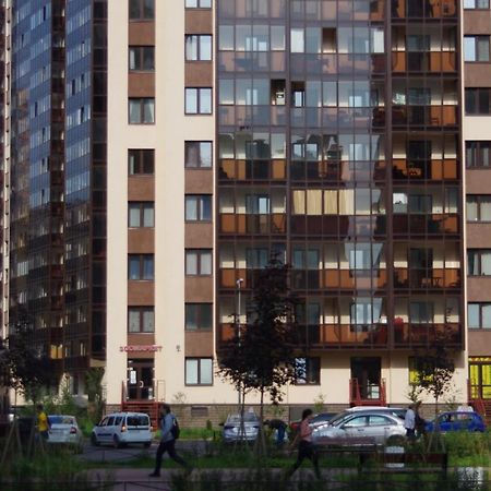 Apartment On Boulevard Mendeleeva Sankt Petersburg Exteriör bild